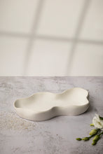 Load image into Gallery viewer, CURVE | כלי מעוצב לנר עם שעוות פנינים