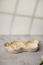 Load image into Gallery viewer, CURVE | כלי מעוצב לנר עם שעוות פנינים