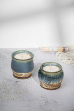 Load image into Gallery viewer, נרות בכלי קרמיקה בעבודת יד | ONE OF A KIND