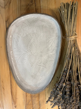 Load image into Gallery viewer, מגש אובלי מקרמיקה | WHITE LOTUS