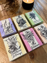 Load image into Gallery viewer, סבון טיבעי | פטשולי לבנדר